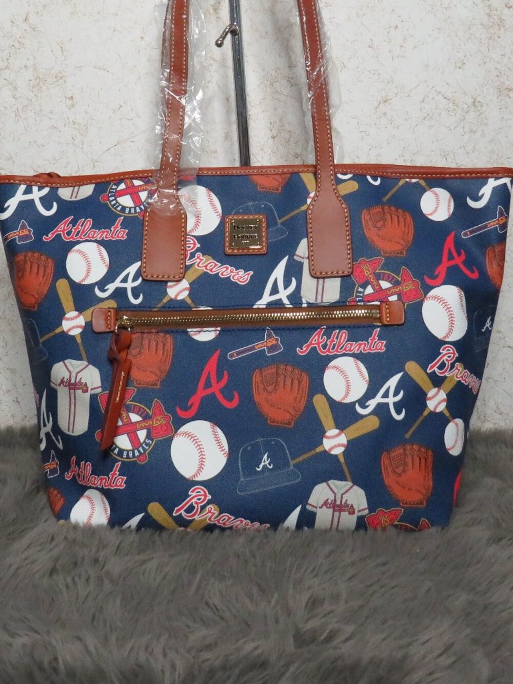 Dooney & Bourke MLB Atlanta Braves Zip Tote (Navy)
